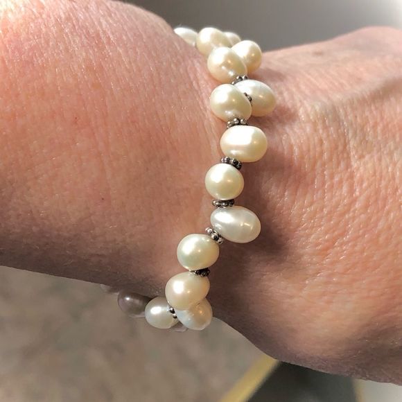 925 Pearl with black sapphire bootie charm bracelet 7 1/4” - Picture 6 of 11